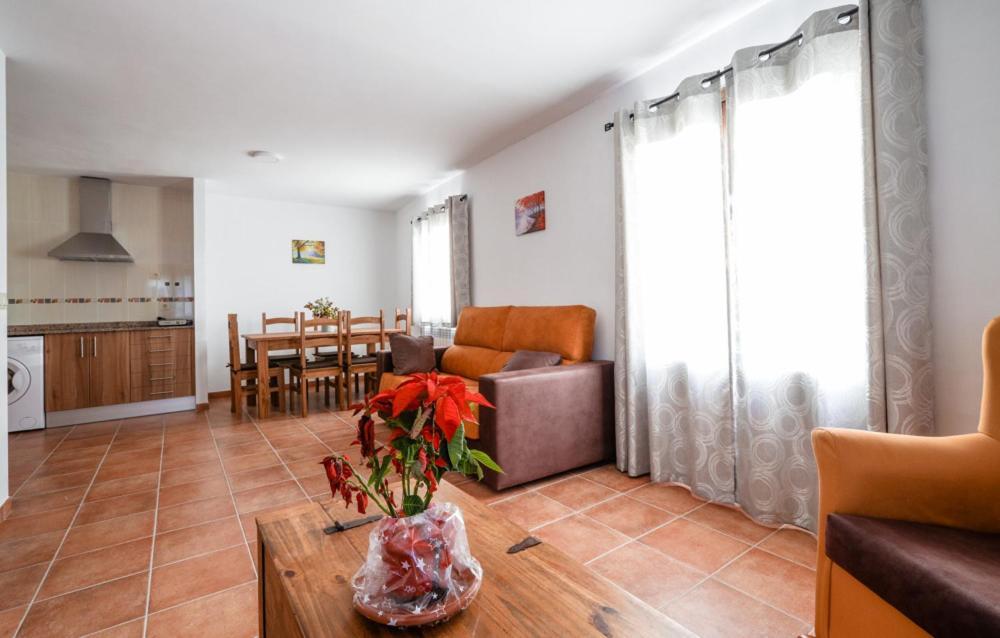 Hostal Antiguo Hospital Linares de Mora ภายนอก รูปภาพ