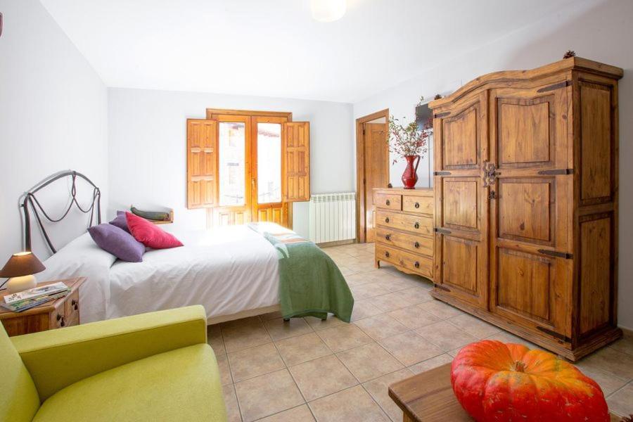 Hostal Antiguo Hospital Linares de Mora ภายนอก รูปภาพ