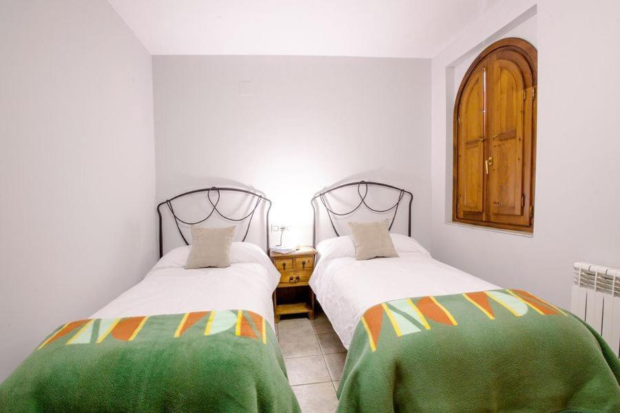 Hostal Antiguo Hospital Linares de Mora ภายนอก รูปภาพ
