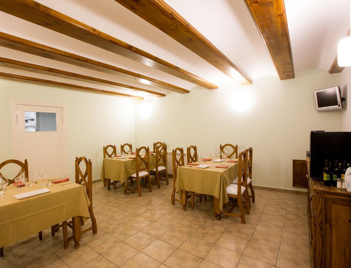 Hostal Antiguo Hospital Linares de Mora ภายนอก รูปภาพ