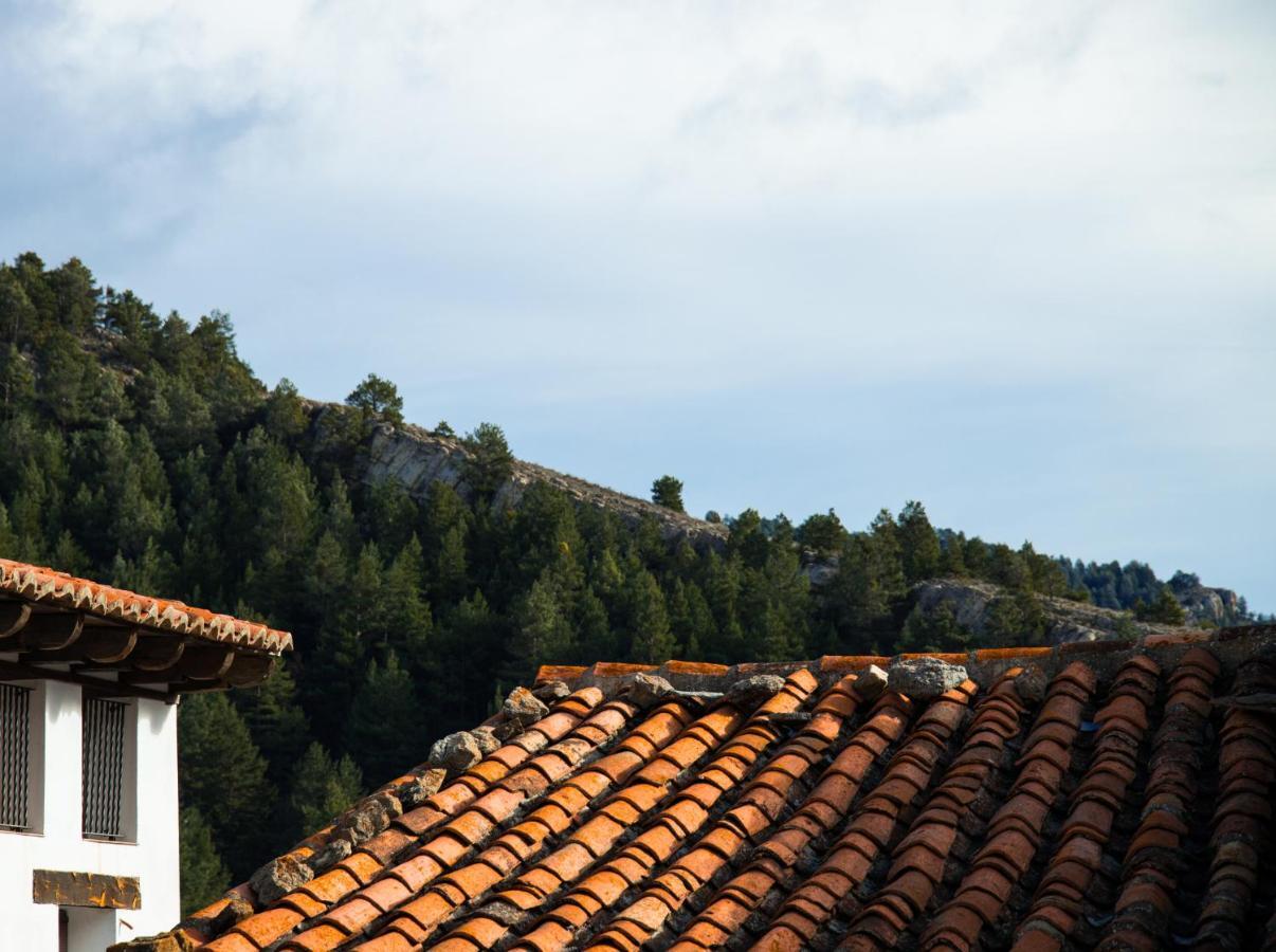 Hostal Antiguo Hospital Linares de Mora ภายนอก รูปภาพ