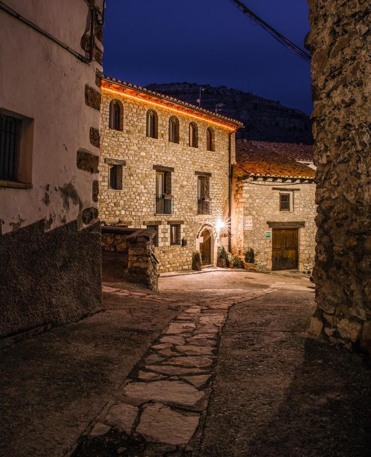 Hostal Antiguo Hospital Linares de Mora ภายนอก รูปภาพ